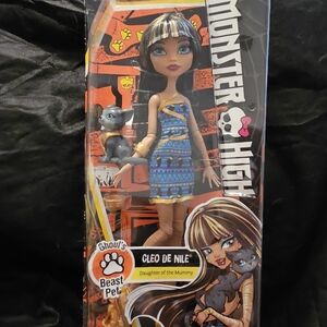 Monster High Ghoul's Beast Pet of Cleo de Nile